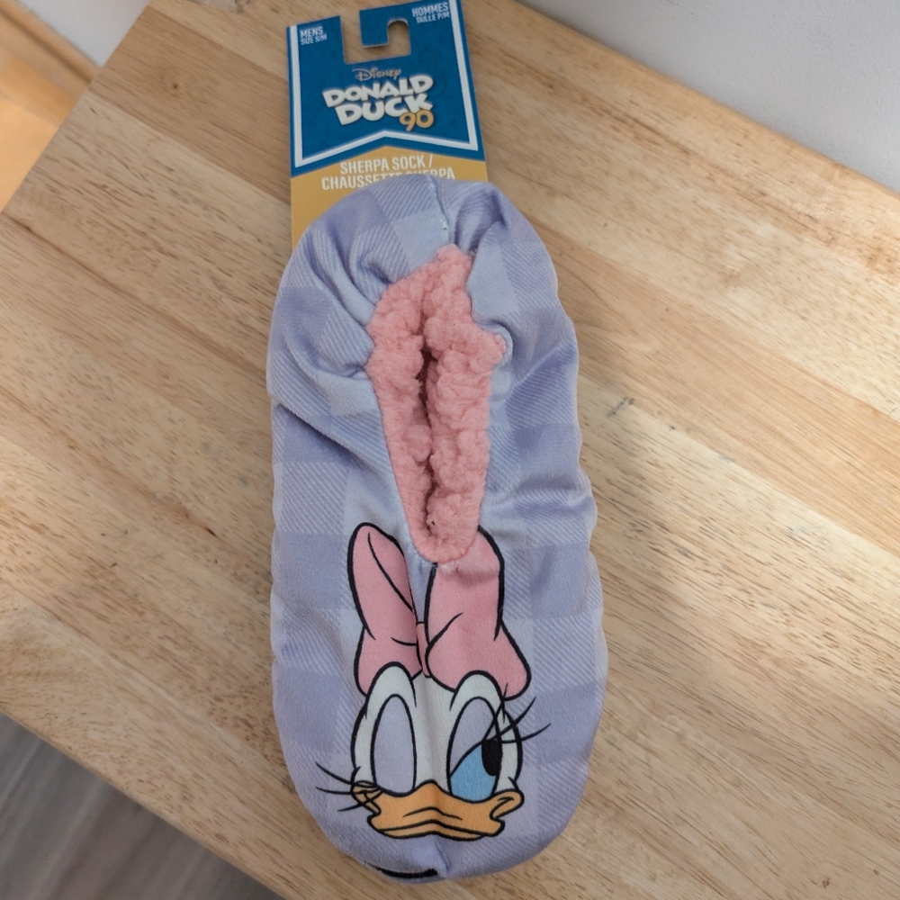 Unisex Sherpa Sock Size SM Donald Duck Brand New with tag from Mad Engine